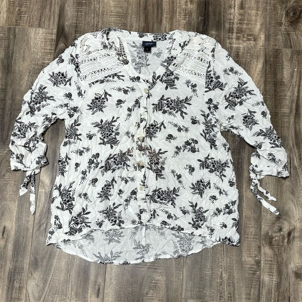 Daytrip Women's Floral Lace Blouse Black V-Neck 3/4 Sleeve M‎